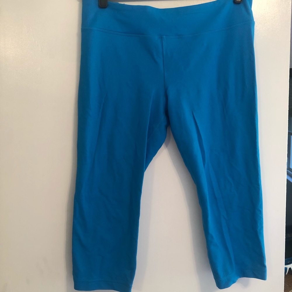 Under Armour Blue Cropped Leggings L
